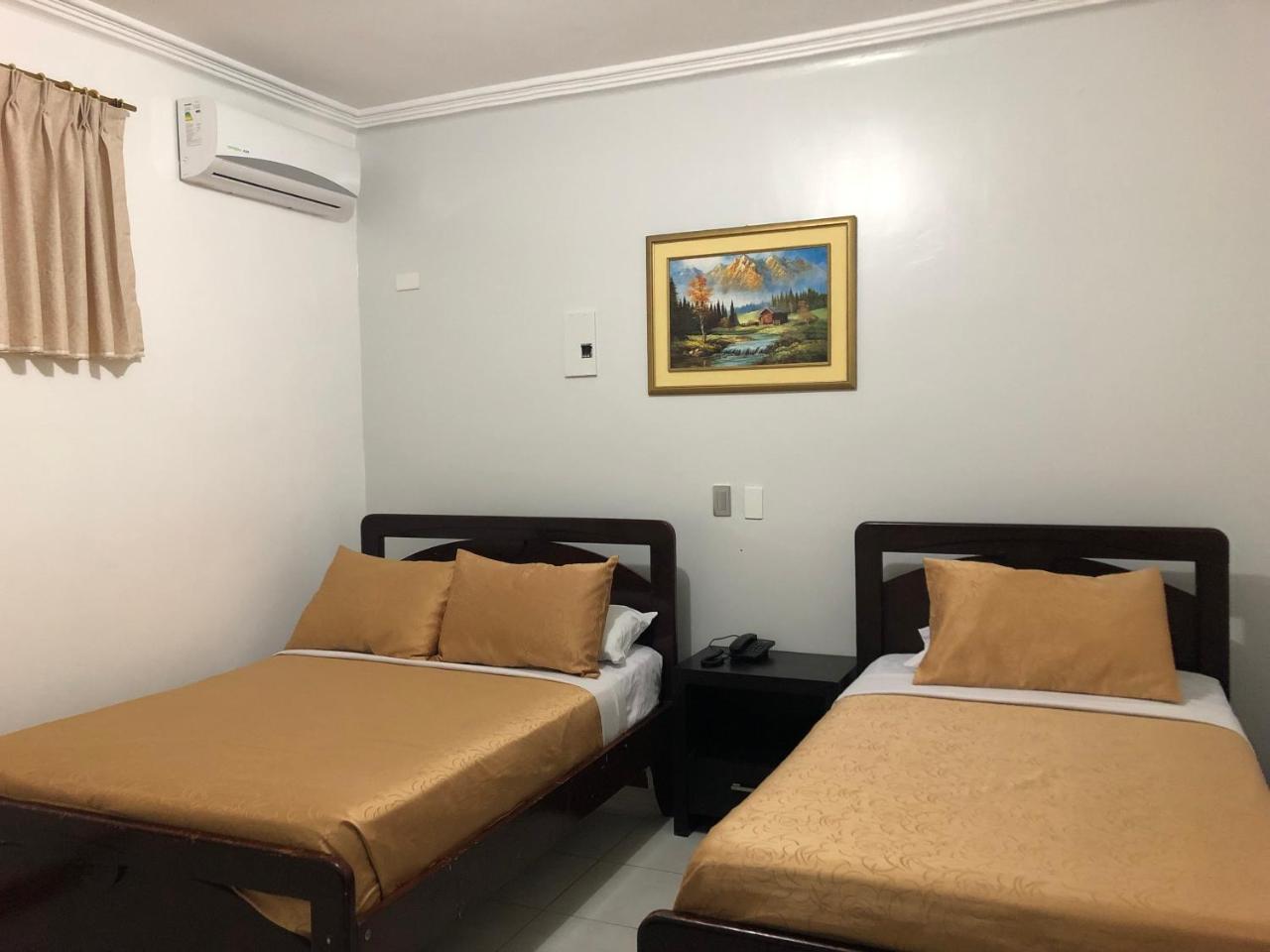 Hotel Plaza Central Huaquillas Ngoại thất bức ảnh