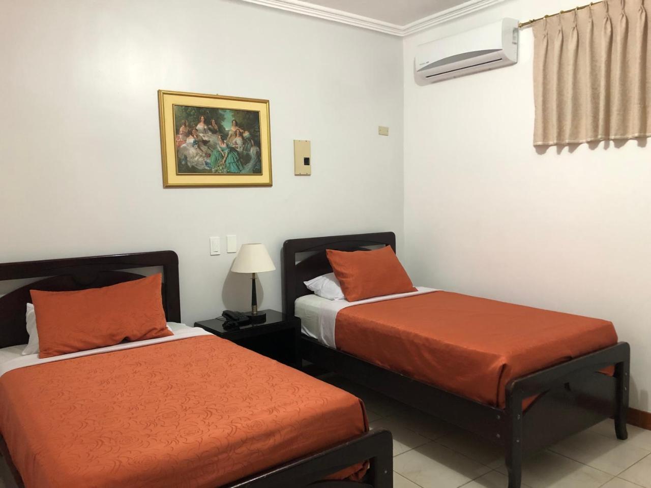 Hotel Plaza Central Huaquillas Ngoại thất bức ảnh